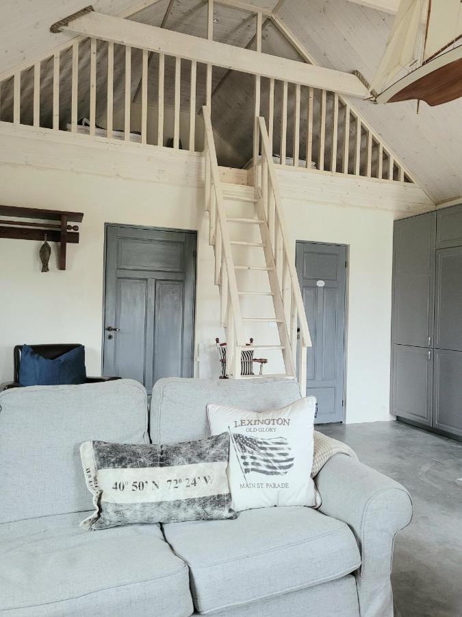 Litet Hus I Mysig By Naera Havet Villa อึสตัด ภายนอก รูปภาพ