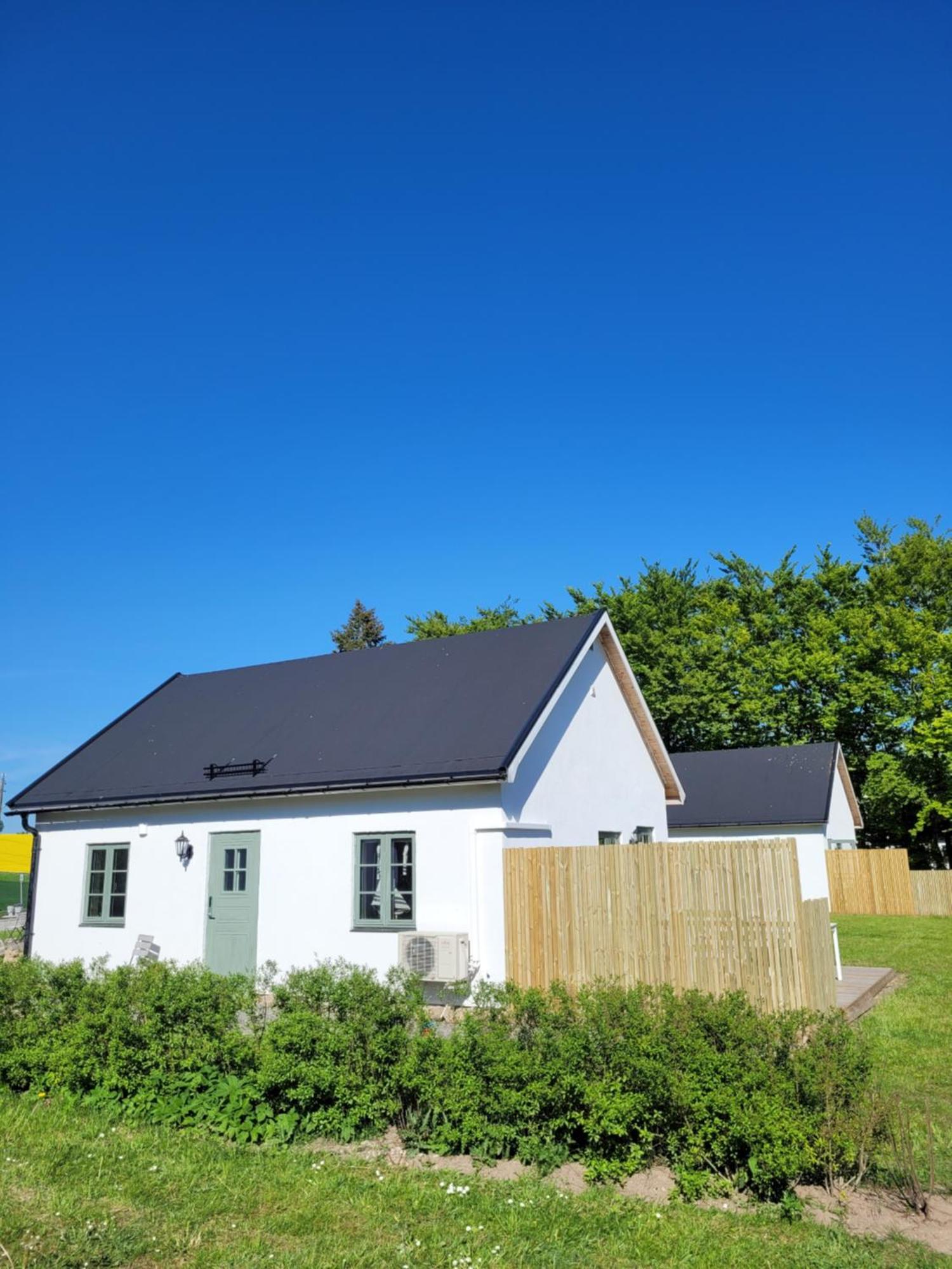 Litet Hus I Mysig By Naera Havet Villa อึสตัด ภายนอก รูปภาพ